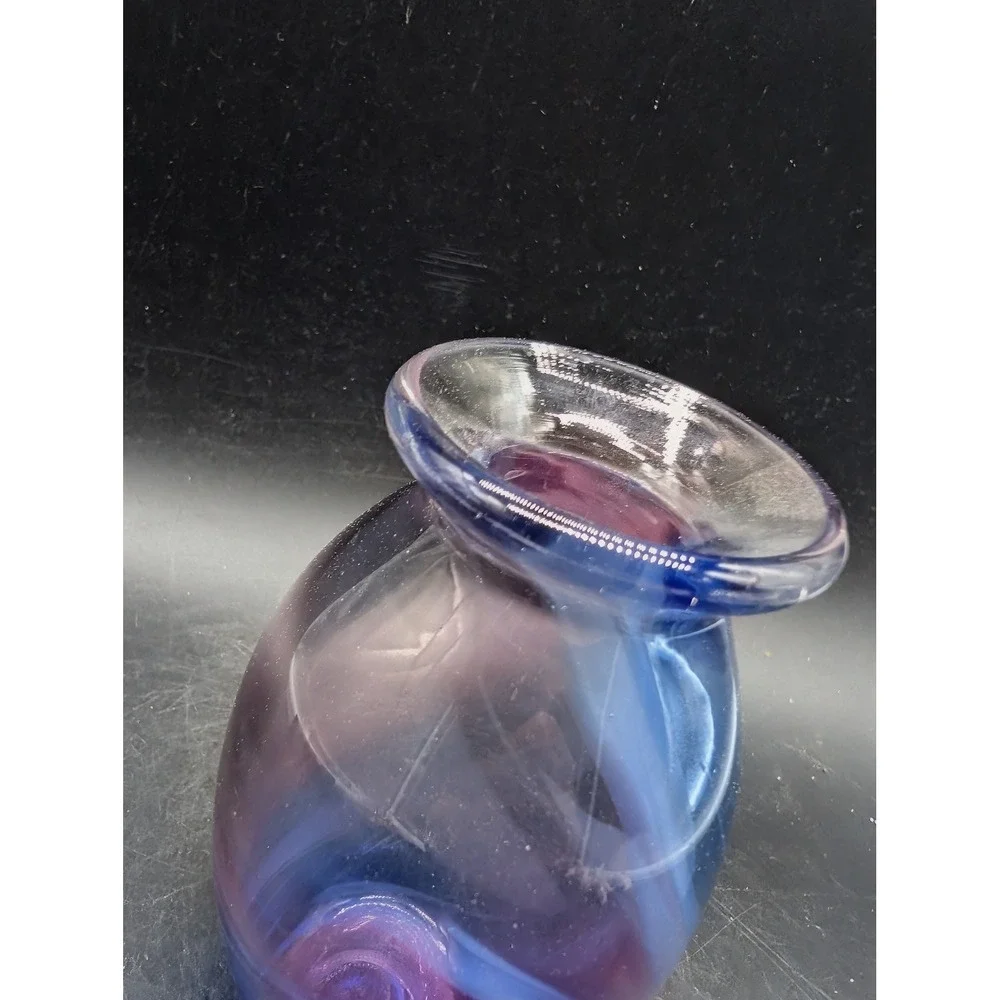 Robert  Lichtenmann Signed 1986 Hand Blown Art Glass Vase Blue Purple Studio